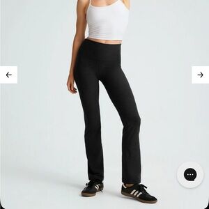 Beyond Yoga Heathered Black High-Rise Bootcut Leggings